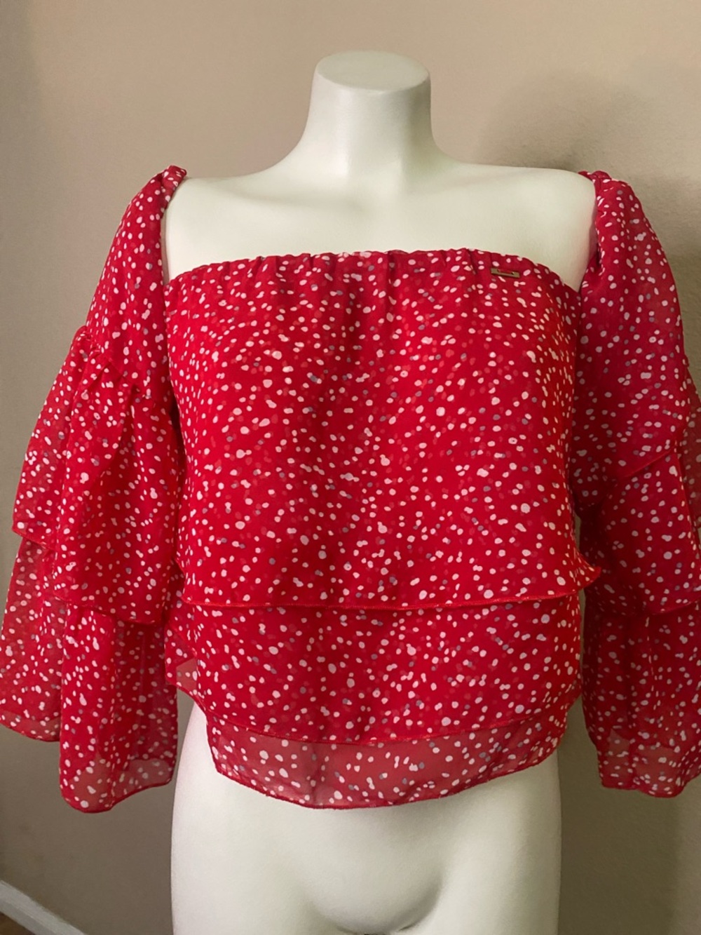 Bebe polka dot soft and flowing off the shoulder boho peasant top S ❤️